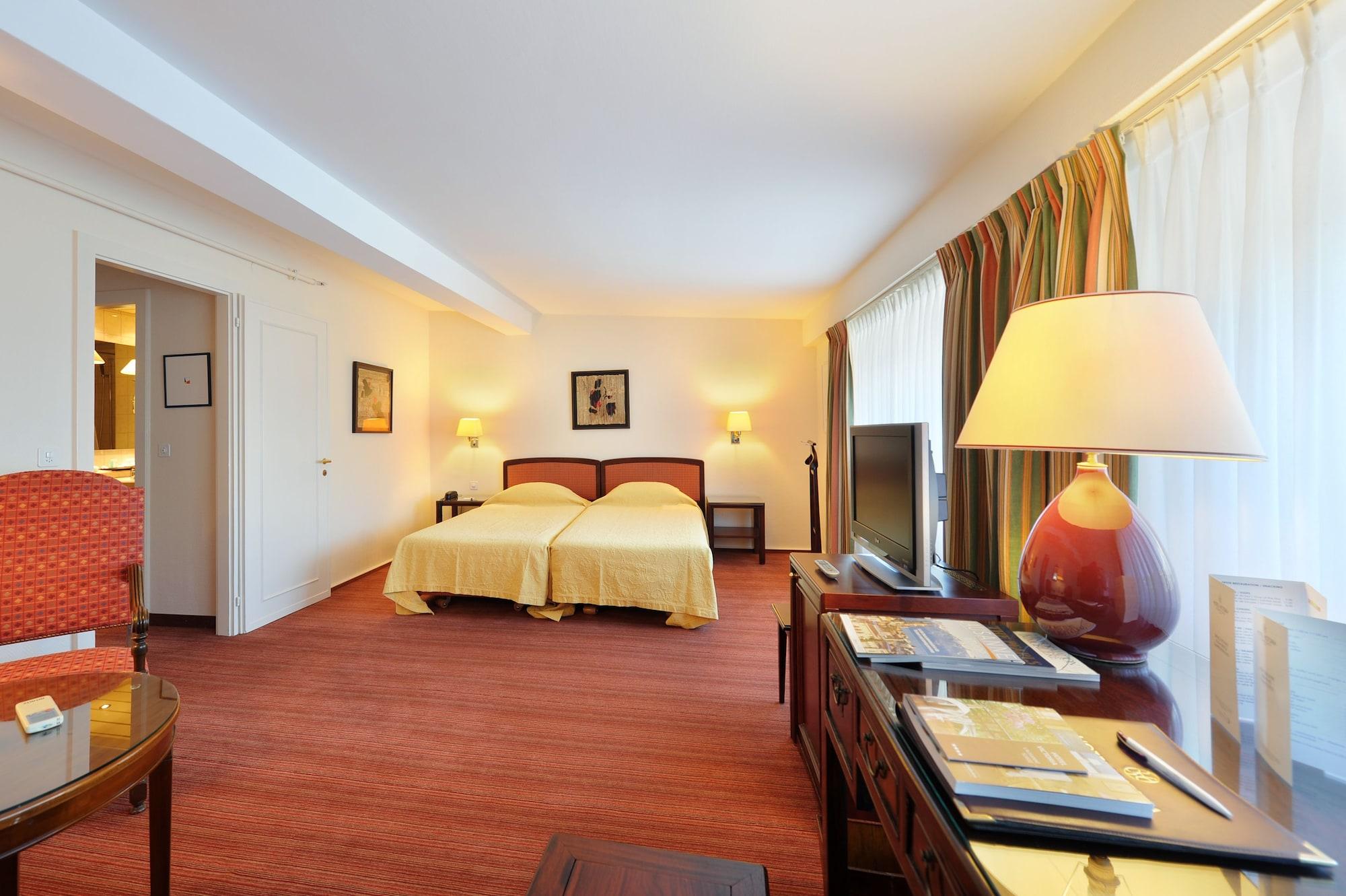 Victoria 4*