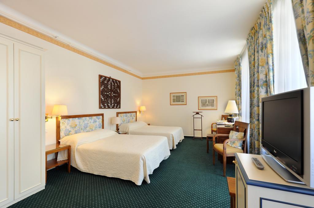 Hotel Victoria 4*