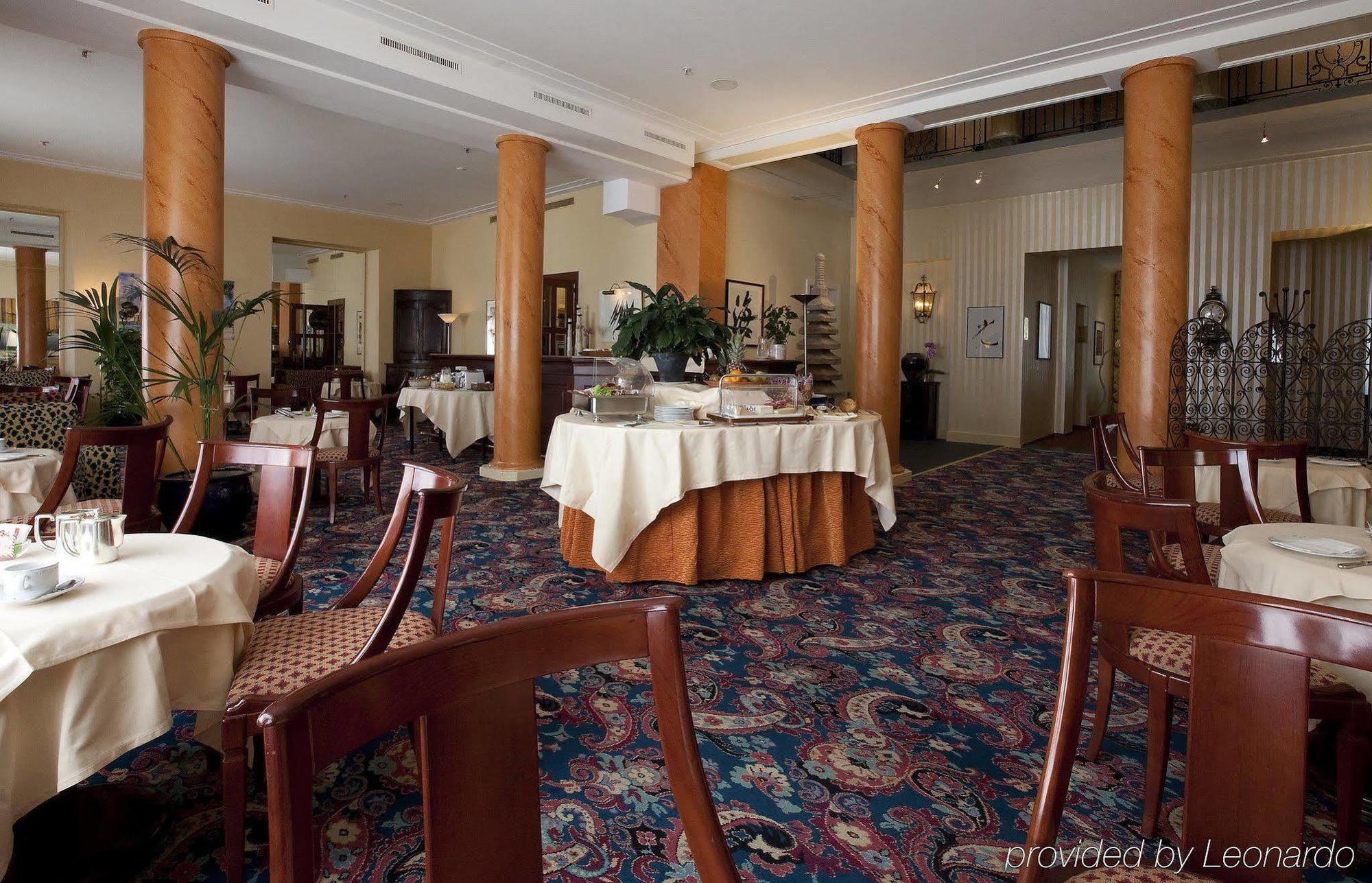 Victoria Hotel
